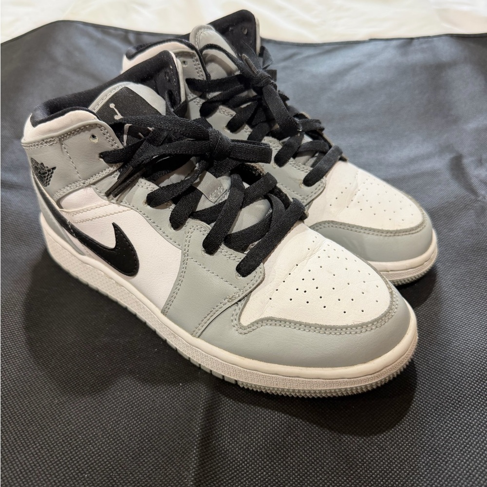 Nike Air Jordan 1 Retro High Sneakers